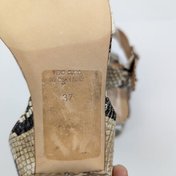 NWOT La Canadienne Womens Shoes Snakeskin Ankle Strap Block Heel Sandals Size 7 - Picture 10 of 10